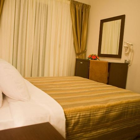 Hotel Onira Boutique Tolón Exteriér fotografie