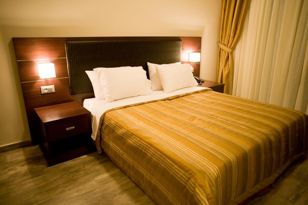 Hotel Onira Boutique Tolón Exteriér fotografie